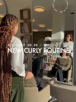 ➰ Curl Cream 00.07 in action with @sjenkelsdelft professionals Definition is not about forcing the curl, it’s about working with its structure. 💈 In professional hands, Curl Cream becomes a precision 