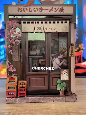 #Booknook #takesanramen #UniversMiniature #japon Book nook DIY a monté soit même Il représente un ramen shop inspiré de l’univers du Japon 