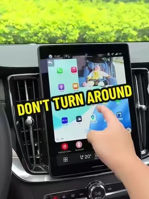 Stop risking it by turning around! Now you can watch your baby directly on your car screen. Plus, say goodbye to messy cables with the Wireless CarPlay upgrade. Safety meets convenience. 👶🚗#babymonito