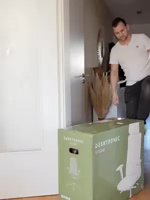 Ulepsz swoją przestrzeń pracy — ergonomiczne meble do biura i domu. Wypróbuj Desktronic!