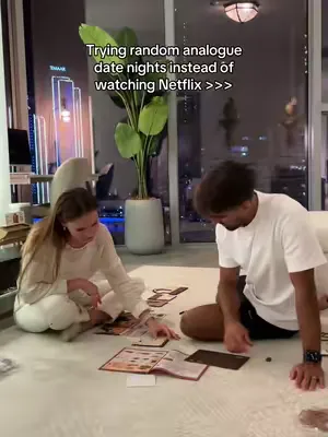 Want slow down and connect instead of doomscrolling again with Netflix in the background? 👀 I share tons of simple date ideas you can easily replicate at home💡 We’ve spent a couple of evenings listeni