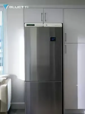 🎥❄️ Meet BLUETTI FridgePower   Designed to fit seamlessly into modern homes, FridgePower features an ultra-slim 75 mm profile —ready when you need it most.   🔋 Expandable battery packs let you choose 