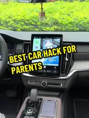 The car upgrade you didn't know you needed! ✨ Turn your wired CarPlay into wireless AND add a HD baby monitor at the same time. The night vision is a total game changer for late-night drives. 🌙#babymo