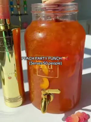 The ULTIMATE Peach Party Punch (serves 50) 🍑🍓🤤 18+ please drink responsibly, remember this is for sharing🏆 #auvodka #drinktok #drinkideas #drinkcombo #easycocktail 