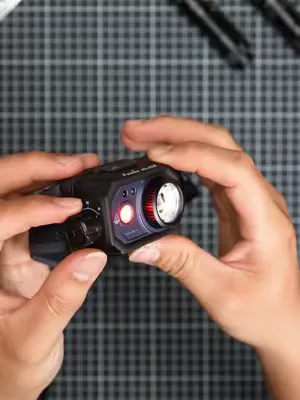 Fenix HL45R - Đèn pin đội đầu có khả năng zoom thấu kính để điều chỉnh quầng sáng xa-tỏa và cảm biến tiệm cận để bật tắt đèn bằng cách vẫy tay. Hàng nhập chính hãng, bảo hành 5 năm.#edc #fenixlight #d