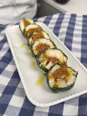 Ballotine de cabillaud poché ail des ours et tomates sèchées ! Les makis revisités🍣 #fyp #food #eatchefclub #cabilaud