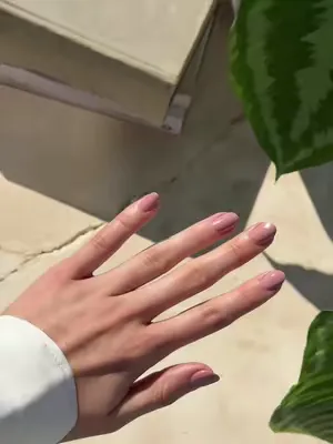 No wonder Rosie has become a favourite nail shade 🌸💫  #naturalnails #pinknails #nailinspo #girlnails #nailpolish 