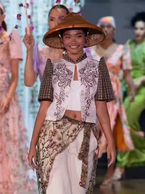 LOOK 4 | ‘Harana’ Runway Collection Inspired by provincial Philippines and my family’s rice farm in rural Mindanao, this look is a love letter to some of my most treasured childhood memories 💕 I grew 
