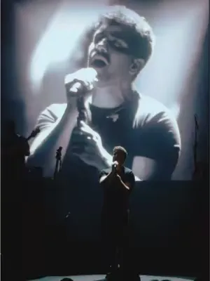 “É isso ai” é uma É uma adaptação de uma canção maravilhosa do Damien Rice, Escrita por Ana Carolina ❤️Essa versão, que Ana Carolina canta com Seu Jorge, sempre me acompanhou nas turnês, nas viagens, 