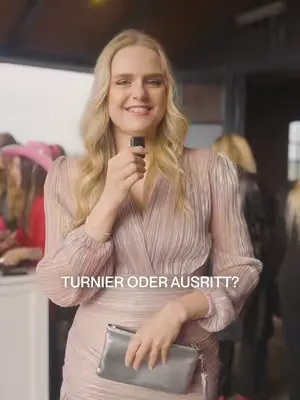 Wir waren auf den Equestrian Creator Awards neugierig 👀 und haben gefragt: ➡️Stall oder Weide? ➡️Platz oder Halle? ➡️Turnier oder Ausritt? Was wären eure Antworten gewesen? Schreibt's in die Kommentar