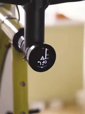 The Beeline Velo 2 looks even better when mounted on the stemcap mount