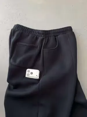 A closer look at our Grey & Black Cozy Collection.  - Custom milled 460gsm fabric  - Cut & sewn to our unique design  - YKK hardware  16 piece collection - something for everyone’s personal style. Les
