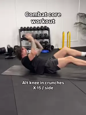 Combat core workout ⚔️ Grab a med ball and let’s work. Workout: Alt knee in crunches x 15 each side Med ball transfers x 20 Russian twists x 15 each side Kneeling slams x 10 Rest 60s Repeat for 3-4 ro