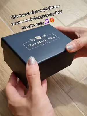 Imagine their reaction 🥹 #customgift #personalizedgifts #musicboxes #couplegifts 