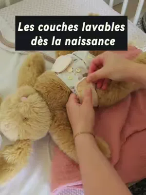Pour les parents qui me demandent par où commencer avec un nouveau-né. La couche MINI pour nouveau-né est faite pour les premières semaines, de 7 à 15 lb. Elle prend le relais jusqu'à ce que votre béb