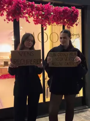 RDV à notre pop-up à Lyon pour choper le tiens… OUPS… la tienne. 📍23-25 rue du port du temple, 69002, Lyon Tu as jusqu’au 8 février pour la récupérer ! 💖 #Mool #culottemenstruelle #lyon #lyonnaise #po