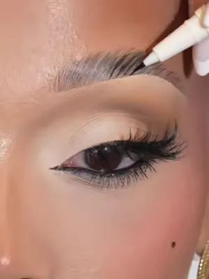 Your brows but better🤎  Shop all brow products now🫶  #pinkhoney #pinkhoneyuk