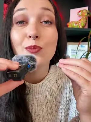 À la ménopause, le ralentissement hormonal peut freiner le transit. Introduire le psyllium dans l’alimentation aide à réguler le passage intestinal, favoriser la satiété et soutenir la flore digestive