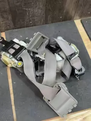 🟣 Seat belt color change 🟣 #seatbelt #custom #goviral #carsoftiktok 