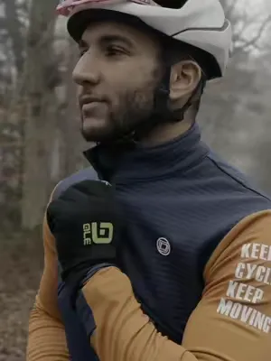 Cycling kits you’ll need this winter. #darevieshop #cyclingstyle #cycling #darevie #wintercycling 