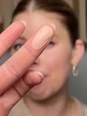 Just a touch of product for the most natural blur.