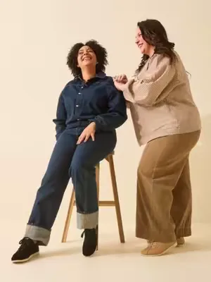 The perfect foot doesn't exist... but the perfect shoe for YOUR feet does! 👣✨ At Gabylou, we flip the script: your shoes should adapt to you, not the other way around. 🕊️ Say goodbye to pressure and h