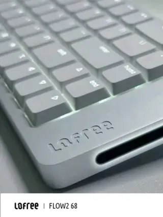 Low profile, high standards. #lofree #cleanaesthetic #workfromhome #minimaldesign #techaesthetic 