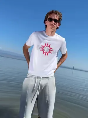 Sunny Tee now available, ig: noclout.fr