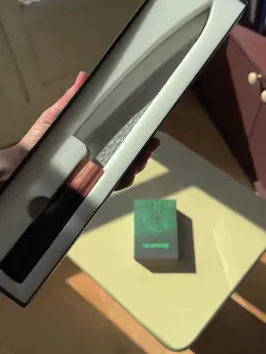 Le genre de couteau qu’on a envie de garder toute une vie. 🔪 Voici notre gyuto made in Japan. #unboxing #couteau #japan 