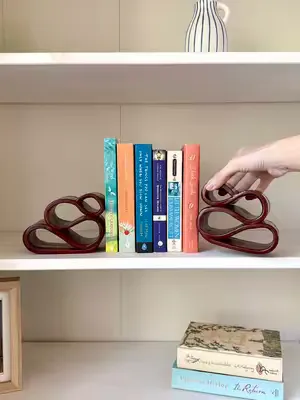 Book ends but make them ✨ wavy ✨ #airdryclay #pottery #DIY #diycrafts #bookends