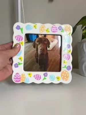 How cute is this Easter photo frame 🐣🌸 You can paint your PAINTABLES FRAME in any style you like 🐰🌻 Let your creativity run wild #easter #eastercrafts #eastersunday #craftideas #crafttok 