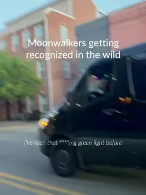 This interaction was so funny 🤣🤣 #shiftrobotics #aishoes #moonwalkers 